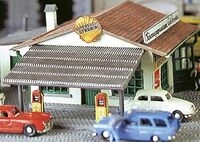 Faller FA232542 Tankstelle Modellbausatz, Zubeh&ouml;r, Mehrfarbig 82 x 74 x 38 mm