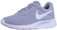 Nike Wmns Tanjun, Damen Laufschuhe, Grau (Wolf Grey/White 010), 36.5 EU