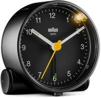 Braun Klassischer analoger Wecker Schlummerfunktion und Licht, ruhiges Quarzuhrwerk,