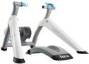 Tacx FLOW Smart &ndash; interaktiver Wheel On Rollentrainer mit Kompatibilit&auml;t zur...