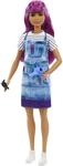 Barbie GTW36 - Haartylistin-Puppe (ca. 30 cm), lila Haare, Zubeh&ouml;r, tolles Geschenk