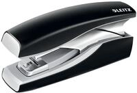 Leitz Softpress Flachheftger&auml;t aus Metall, F&uuml;r 30 Blatt, Ergonomische Form, Inkl.