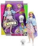 Barbie GVR05 - Extra Puppe, schimmernder Look mit H&uuml;ndchen, pinken und lila