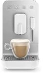 Smeg, Kaffeevollautomat mit Dampffunktion BCC02FBMEU, Dampfd&uuml;se, integriertes