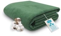ZOLLNER Kuscheldecke flauschig in 150x200 cm - weiche und langlebige Sofadecke in