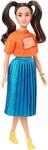 Barbie GHW59 Fashionistas Puppe 145 (br&uuml;nett) mit blau-schimmerndem Rock