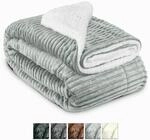 Beautissu Sherpa Decke Kuscheldecke Glitzereffekt 150x200 cm XL Hellgrau &ndash;...