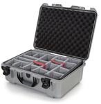 Nanuk 940 Hartschalenkoffer mit gepolsterten Trennw&auml;nden, wasserdicht, silberfarben