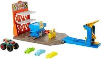 Hot Wheels HFB12 - Monster Trucks-Explosive Garage Spielset, HW Demo Derby im