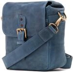MegaGear MG1330 Torres Mini Kameratasche - Kuriertasche aus echtem Leder f&uuml;r
