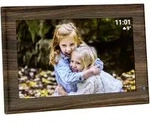 Digitaler Bilderrahmen in edler Holzoptik, App-Steuerung & weltweitem Bild-Upload,