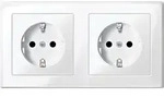 Merten SCHUKO-Steckdose pws/gl MEG2328-1419