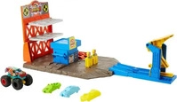 Hot Wheels HFB12-UNIT, Hot Wheels Monster Trucks Blast Station Playset And Cars