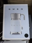 Smeg MFF11BLEU, SMEG MFF11BLEU Milchaufsch&auml;umer schwarz