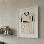 K-M&ouml;bel Premium Echtholz Trikotrahmen Wei&szlig; 40x50 cm f&uuml;r Kindertrikots & Fan...