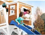Axi Max Spielhaus Braun - Wei&szlig; mit Blauer Rutsche 193 x 432 x 288 cm