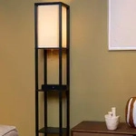 Lucide Stehlampe MENNO &ndash; Regal-Stehleuchte mit kabellosem Ladeger&auml;t Schwarz