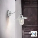 Landhausstil Au&szlig;en Wandleuchte Luxembourg mit Sensor aus feuerverzinktem Stahl