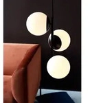 Kugelige LILLY Pendelleuchte mit 3 opalwei&szlig;en eleganten Glaskugeln, schwarze
