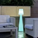 New Garden Lola 110 Stehlampe Akku USB Fernbedienung kaltwei&szlig;es und farbiges Licht