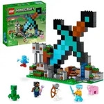 LEGO 21244 Minecraft Der Schwert-Au&szlig;enposten Set, Spielzeug mit Creeper, Soldat,