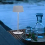 BRILLIANT wei&szlig;e Au&szlig;entischleuchte Picco | aufladbar &uuml;ber USB + Solar | 3