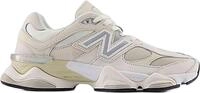 Kaufen Sie den New Balance U9060WHT Sea Salt Moonbeam bei Kicksshop. Trendiger
