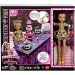 Monster High Scary Sweet Birthday Tortenset mit Clawdeen Wolf-Puppe und mehr...