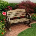 Gartenbank mit Wagenr&auml;dern als Armst&uuml;tze Sommerset Natur