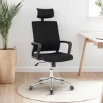 B&uuml;rodrehstuhl Herry mit Kopfst&uuml;tze und Armlehnen in schwarz. Ergonomischer