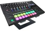 Roland MC-707 Groovebox mit St&auml;nder Schwarz - Schwarz