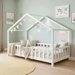Kinderbett &rsquo;Treviolo&lsquo; in Haus-Optik mit Rausfallschutz Kiefernholz 90 x 200 cm