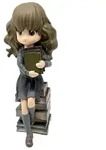 Harry Potter Figur Hermine Granger and the Pile of Spell Book 21 cm