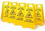 5er Set Warnschild Achtung Rutschgefahr bei N&auml;sse 620x305x28mm &ndash; Klappbarer