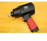 Druckluft-Schlagschrauber 1/2 Zoll mit 1356 Nm &ndash; robust und vielseitig