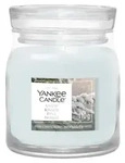 Yankee Candle Snow Kissed Pine Signature Small Jar 8.4 cm, Zylinder, Wei&szlig;,...