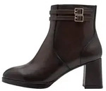Lederstiefeletten mit Absatz - 36