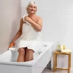 Etac Fresh Badebrett, bequem und sicher auf der Badewanne sitzen, Badewannenbrett in