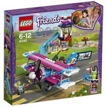 Lego Friends 41343 Rundflug &uuml;ber Heartlake City Steig in das Propellerflugzeug