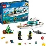 LEGO 60221 City Tauchyacht, Spielzeug mit 2 Taucher-Minifiguren, Meerestieren und