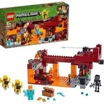 LEGO 21154 Minecraft Die Br&uuml;cke, Bauset mit Alex-Minifigur, Whiter-Skelett, Lava und