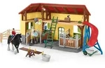 Schleich 42485 Farm World Pferdestall - Mit 7 Tieren, 2 Pferdeboxen, Bauer Paul und