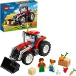 LEGO City Traktor Spielzeug, Bauernhof Set mit Minifiguren und Tierfiguren, toll als