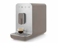 SMEG Kaffeevollautomat Taupe BCC01TPMEU