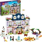 LEGO 41684 Friends Heartlake City Hotel, Puppenhaus, Resort,...