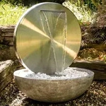 K&Ouml;HKO&reg; Wasserwand &Oslash; 55 CM mit einer Halbschale in Natursteinoptik mit LED-