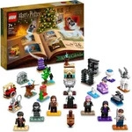 LEGO 76404 Harry Potter Adventskalender 2022 mit Brettspiel, 7 Minifiguren,