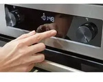 Gorenje GECS5C70XPA Elektroherd mit Glaskeramik-Kochfeld, mit Airfry, FrozenBake und