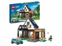 LEGO 60398 City Familienhaus mit Elektroauto, Puppenhaus Set mit Spielzeugauto und