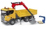 BRUDER&reg; 03551 Scania Super 560R Baustellen- LKW Kran und 2 Paletten